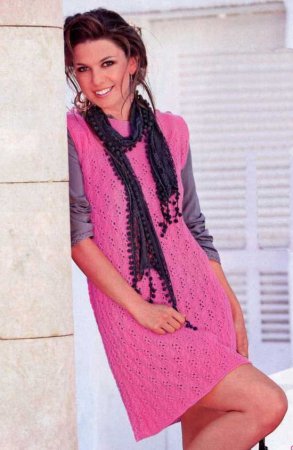 Ажурное платье без рукавов