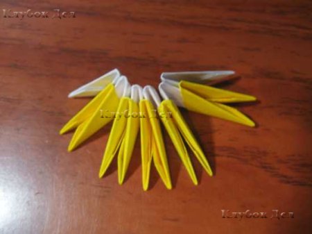 Модульное оригами: "Ваза для цветов"