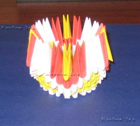 Модульное оригами: "Ваза для цветов"