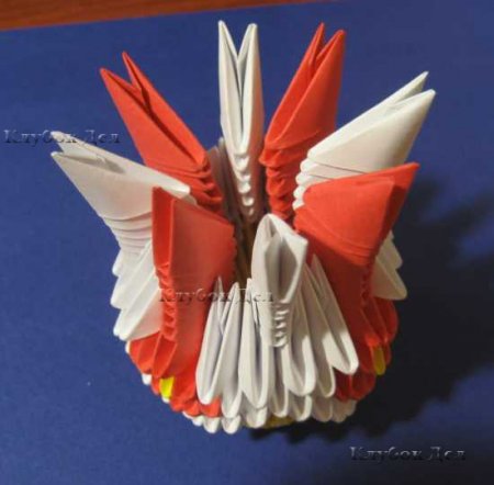 Модульное оригами: "Ваза для цветов"