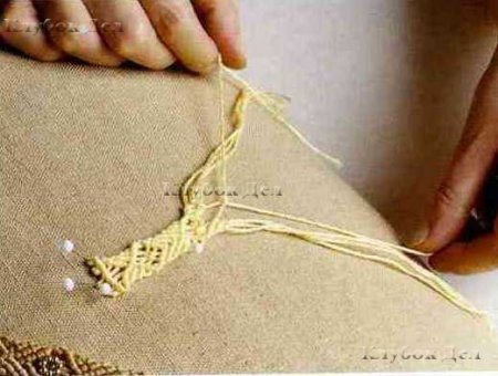 Пояс, украшенный бисером