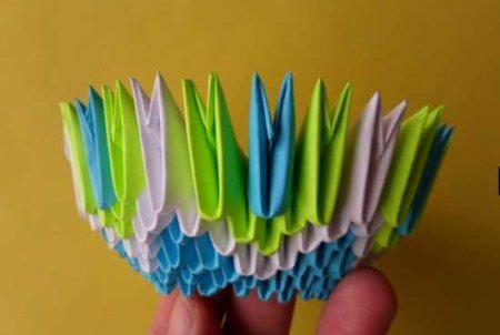 Модульное оригами "Конфетница"