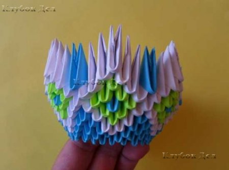 Модульное оригами "Конфетница"