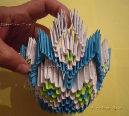 Модульное оригами "Конфетница"