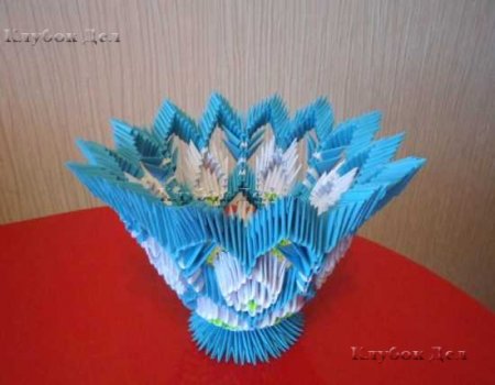 Модульное оригами "Конфетница"