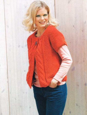 Оранжевый жакет с короткими рукавами