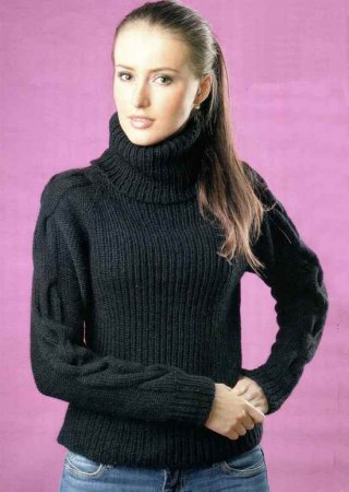 Черный свитер с косами