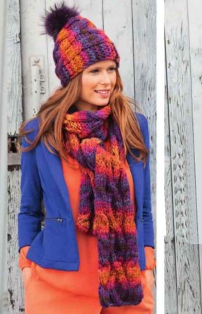 Шапочка с меховым помпоном и шарф  