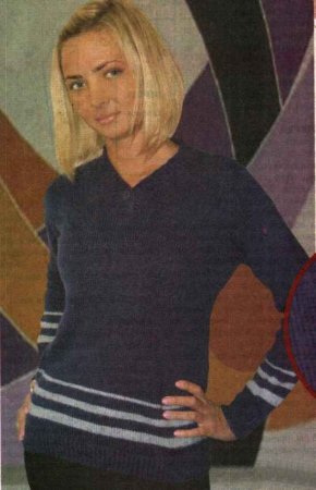 Пуловер с полосками