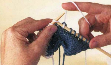 Диагональный жаккардовый узор интарсия