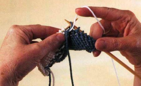 Диагональный жаккардовый узор интарсия