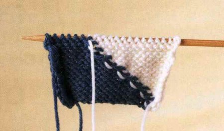 Диагональный жаккардовый узор интарсия