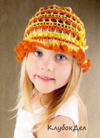Желто-оранжевая панамка