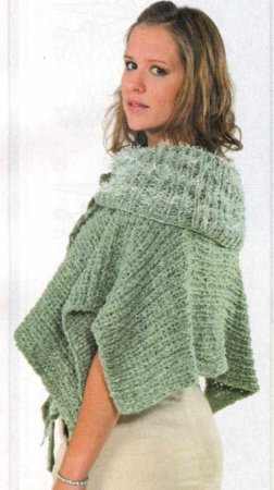 Пончо с воротником