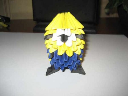 «Миньон» из модулей оригами