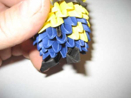 «Миньон» из модулей оригами