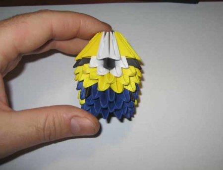 «Миньон» из модулей оригами