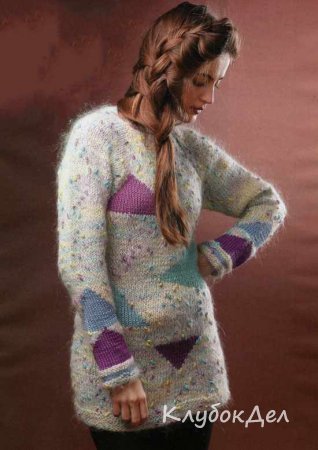 Пуловер реглан с треугольниками