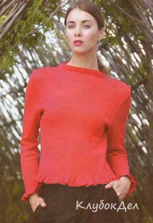 Красный пуловер с оборками