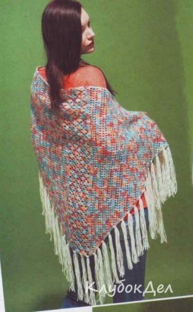 Меланжевая шаль с бахромой