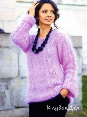 Свитер с фантазийным узором 