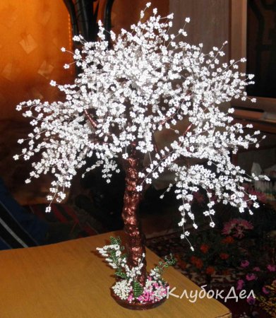 сакура из бисера