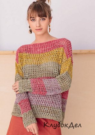 пуловер с цветными полосками